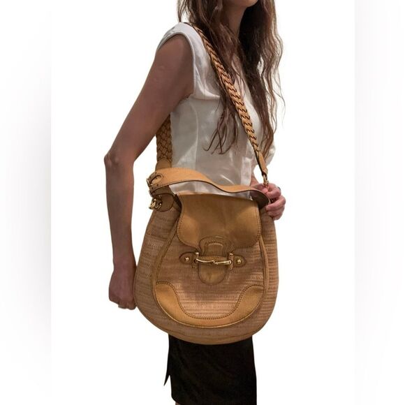 Gucci Tan Woven Shoulder Bag - Picture 11 of 11